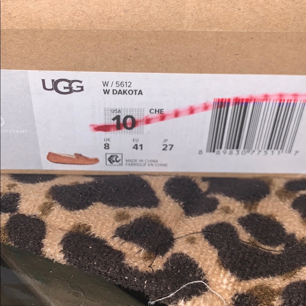 UGG DAKOTA SLIPPERS CHESTNUT SIZE 10
